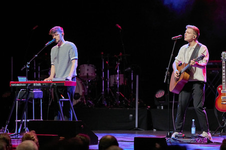 Konzert von Zweikanalton in Hannover