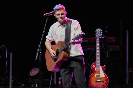 Konzert von Zweikanalton in Hannover