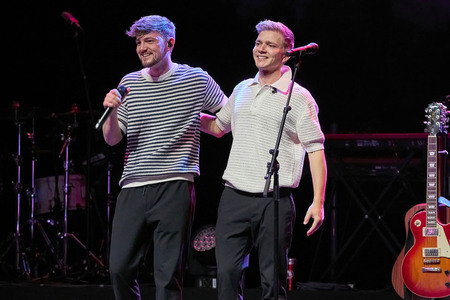 Konzert von Zweikanalton in Hannover