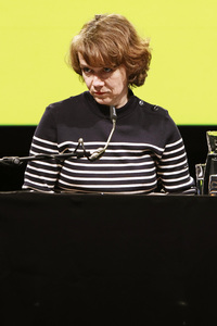 Bjarne Mädel, Angelika Richter und Matthias Brandt auf der lit.Cologne 2024 in Köln