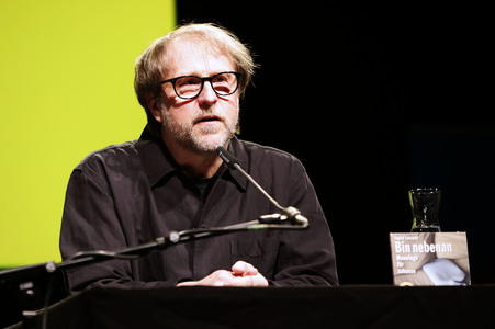 Bjarne Mädel, Angelika Richter und Matthias Brandt auf der lit.Cologne 2024 in Köln