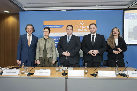 Pressekonferenz der Freien Wähler zur Vorstellung der Europawahlkampagne in Berlin