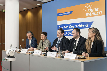 Pressekonferenz der Freien Wähler zur Vorstellung der Europawahlkampagne in Berlin