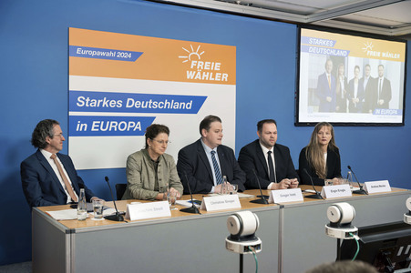Pressekonferenz der Freien Wähler zur Vorstellung der Europawahlkampagne in Berlin