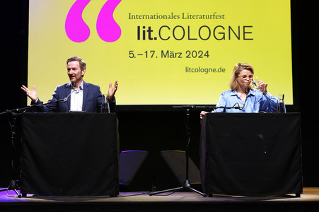 Annette Frier und Michael Kessler auf der lit.Cologne 2024 in Köln