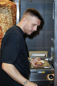 Eröffnung vom Mangal Döner X Lukas Podolski Store in Köln