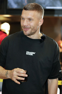 Eröffnung vom Mangal Döner X Lukas Podolski Store in Köln