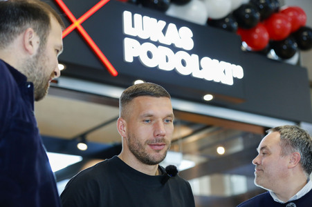 Eröffnung vom Mangal Döner X Lukas Podolski Store in Köln