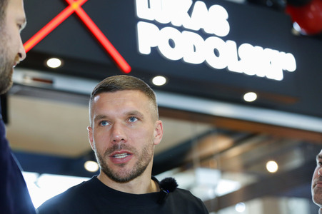 Eröffnung vom Mangal Döner X Lukas Podolski Store in Köln