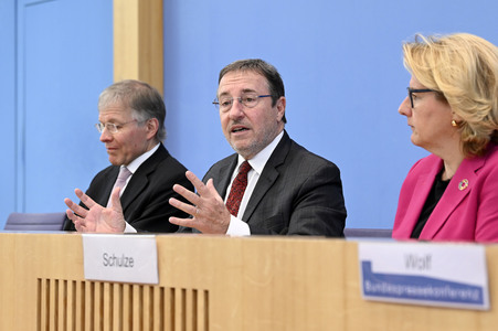 Bundespressekonferenz zur Vorstellung des UNDP-Berichts in Berlin