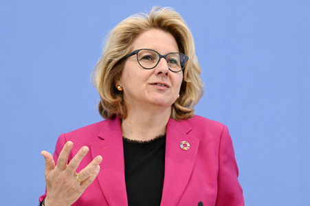 Bundespressekonferenz zur Vorstellung des UNDP-Berichts in Berlin
