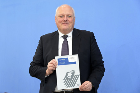 Bundespressekonferenz zur Vorstellung des Tätigkeitsberichtes des BfDI in Berlin