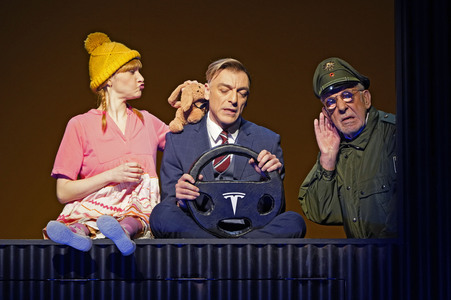 Theaterprobe 'Achtsam morden' in Berlin