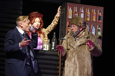 Theaterprobe 'Achtsam morden' in Berlin