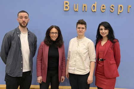 Bundespressekonferenz Bündnis 'Zusammen für Demokratie. Im Bund. Vor Ort. Für alle.' in Berlin