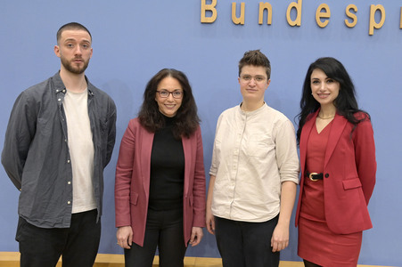 Bundespressekonferenz Bündnis 'Zusammen für Demokratie. Im Bund. Vor Ort. Für alle.' in Berlin