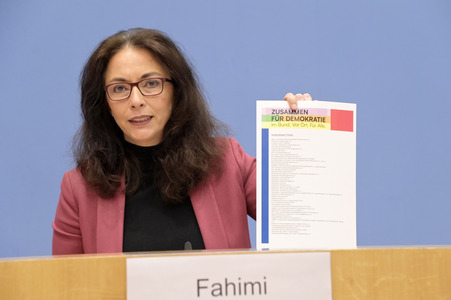 Bundespressekonferenz Bündnis 'Zusammen für Demokratie. Im Bund. Vor Ort. Für alle.' in Berlin