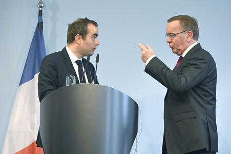 Pressekonferenz mit Sebastien Lecornu und Boris Pistorius in Berlin