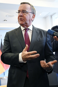 Pressekonferenz mit Sebastien Lecornu und Boris Pistorius in Berlin