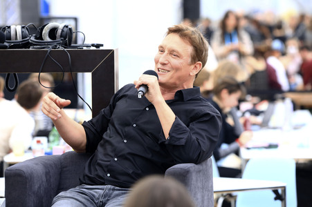 Oliver Masucci auf der Leipziger Buchmesse 2024