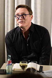 Oliver Masucci auf der Leipziger Buchmesse 2024