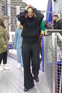 Lilly Becker bei der 'Evolution - Flight Beyond' Einweihung in Hamburg