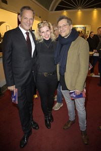 Theaterpremiere 'Achtsam morden' in Berlin