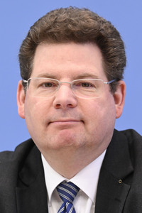 Bundespressekonferenz Gemeinschaftsdiagnose der Wirtschaftsforschungsinstitute Frühjahr 2024 in Berlin