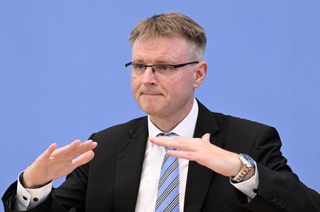 Bundespressekonferenz Gemeinschaftsdiagnose der Wirtschaftsforschungsinstitute Frühjahr 2024 in Berlin