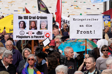 Ostermarsch mit Kundgebung in Berlin