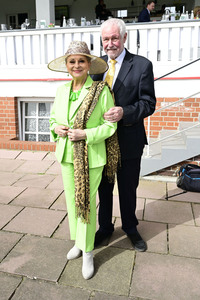 Große Saisoneröffnung 2024 auf der Rennbahn Hoppegarten in Berlin