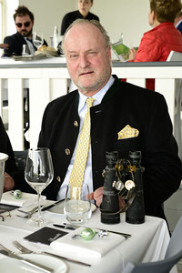 Große Saisoneröffnung 2024 auf der Rennbahn Hoppegarten in Berlin