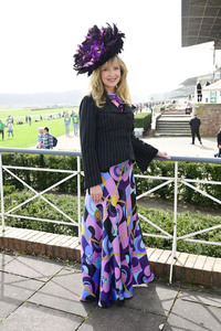 Große Saisoneröffnung 2024 auf der Rennbahn Hoppegarten in Berlin