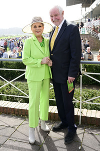 Große Saisoneröffnung 2024 auf der Rennbahn Hoppegarten in Berlin