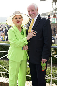 Große Saisoneröffnung 2024 auf der Rennbahn Hoppegarten in Berlin