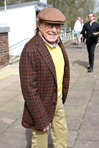 Große Saisoneröffnung 2024 auf der Rennbahn Hoppegarten in Berlin