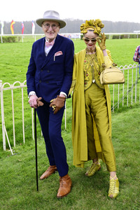 Große Saisoneröffnung 2024 auf der Rennbahn Hoppegarten in Berlin