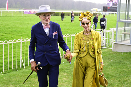 Große Saisoneröffnung 2024 auf der Rennbahn Hoppegarten in Berlin