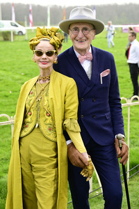 Große Saisoneröffnung 2024 auf der Rennbahn Hoppegarten in Berlin