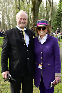 Große Saisoneröffnung 2024 auf der Rennbahn Hoppegarten in Berlin