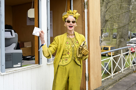 Große Saisoneröffnung 2024 auf der Rennbahn Hoppegarten in Berlin