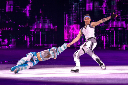 Eisrevue 'Holiday on Ice - No Limits' in Erfurt