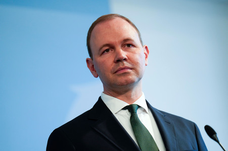 Pressekonferenz des Bundesministers der Verteidigung in Berlin