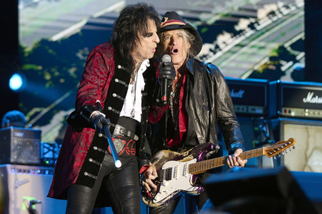 Konzert der Hollywood Vampires in Grenchen