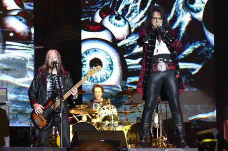 Konzert der Hollywood Vampires in Grenchen