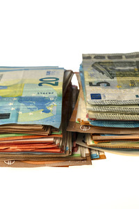 Symbolfoto Barzahlung