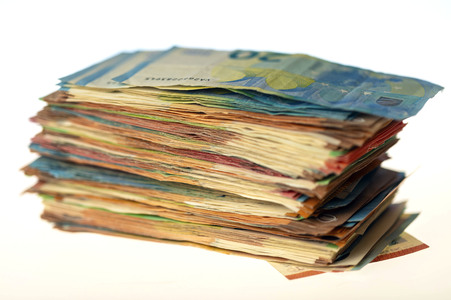 Symbolfoto Barzahlung