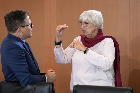 96. Sitzung des Bundeskabinetts in Berlin