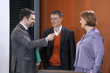 96. Sitzung des Bundeskabinetts in Berlin