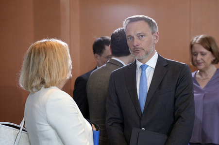 96. Sitzung des Bundeskabinetts in Berlin